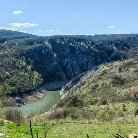 Nyaraló Biserni Kutak *