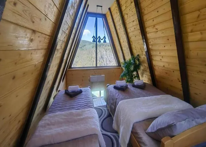 Biserni Kutak سينيتشا