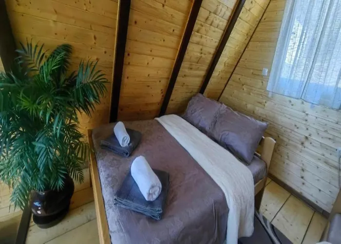 بيت للعطل Biserni Kutak سينيتشا